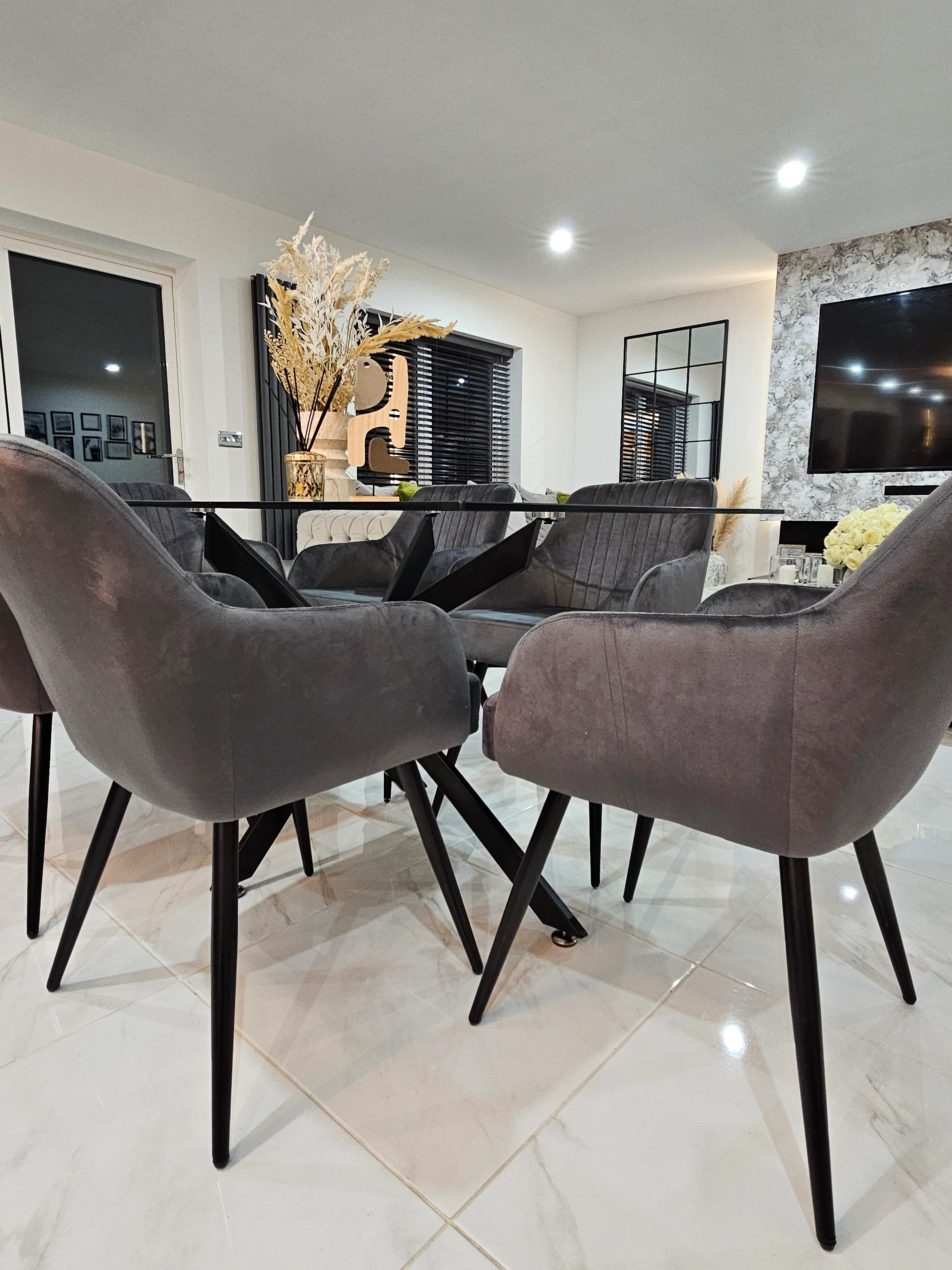 Amalfi Glass Dining Table Set With 6 French Velvet Chairs - Image 5